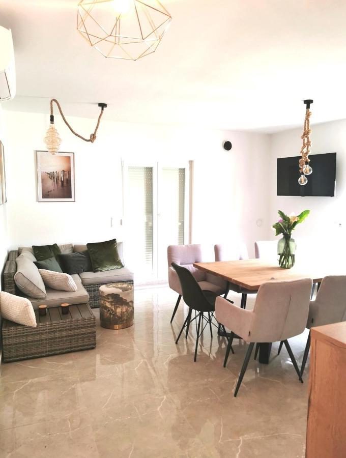 Five Bedroom House Near Sandy Beach Villa Major Medulin Bagian luar foto